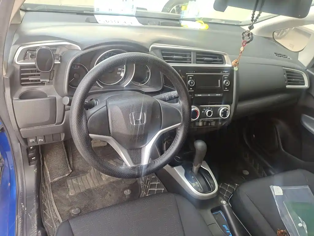 Honda Fit — миниатюра 14