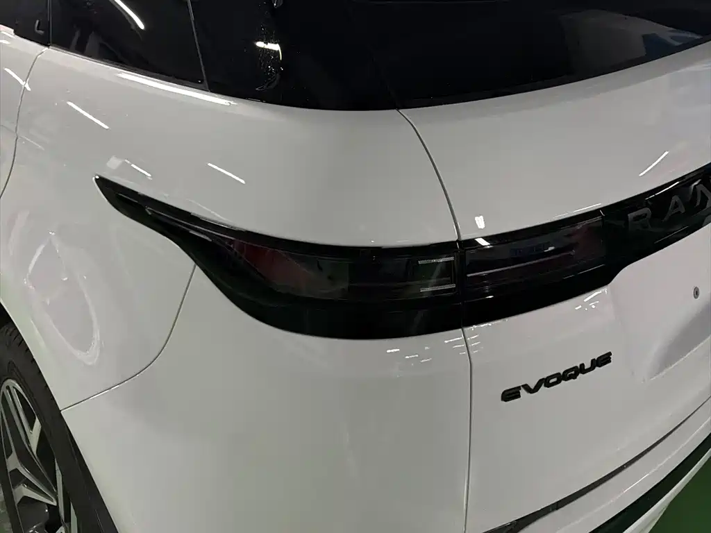 Land Rover Evoque — миниатюра 6