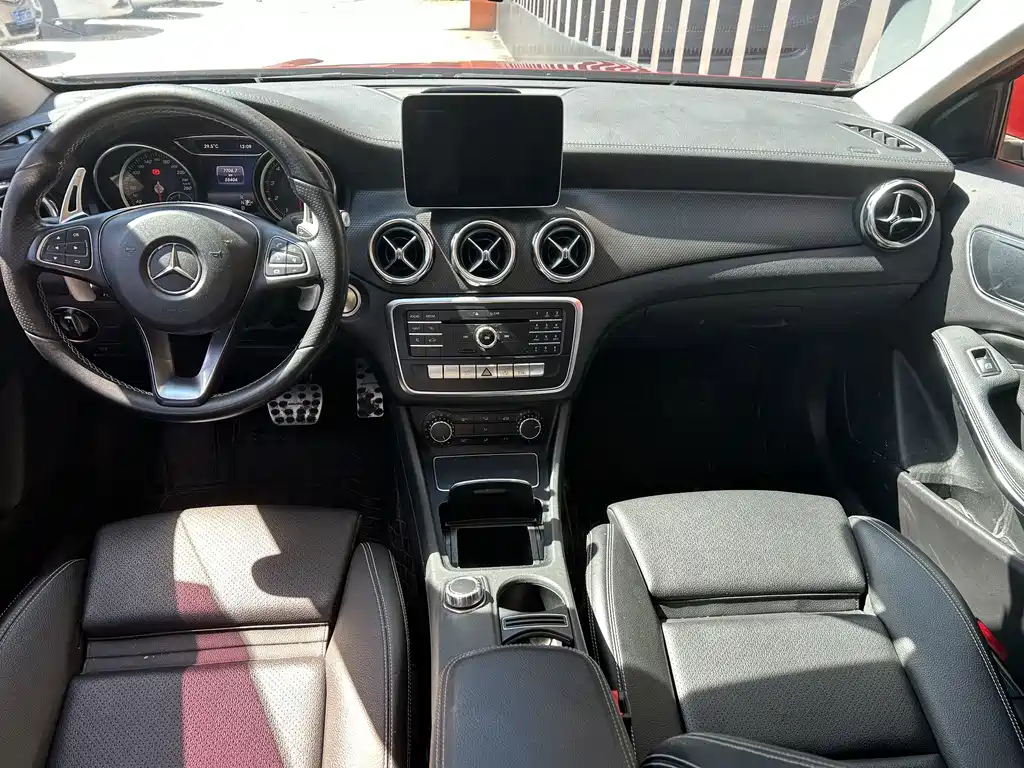 Mercedes-Benz GLA — миниатюра 5