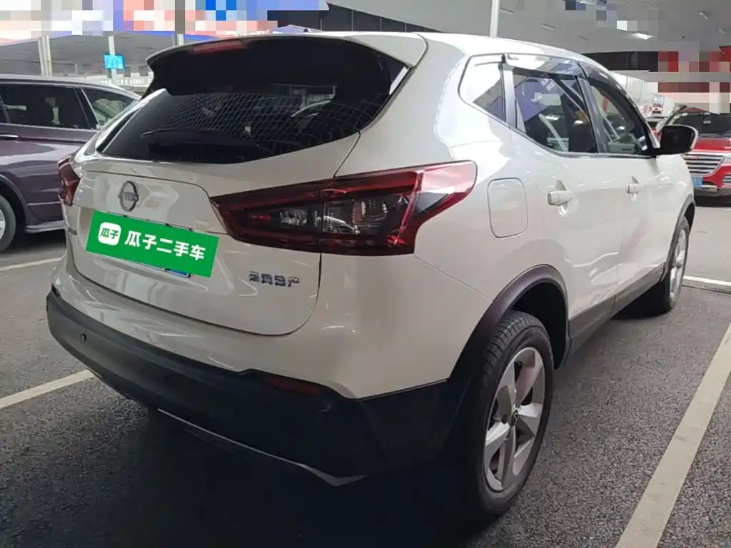 Nissan Qashqai — миниатюра 7