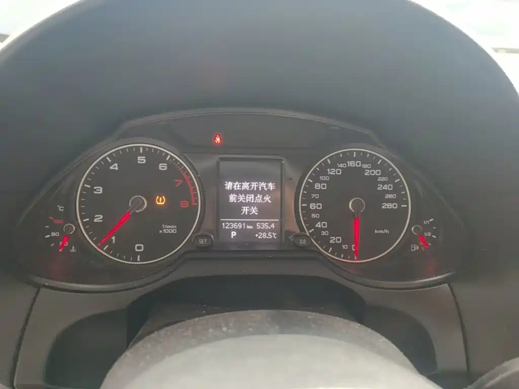 Audi Q5 — миниатюра 12