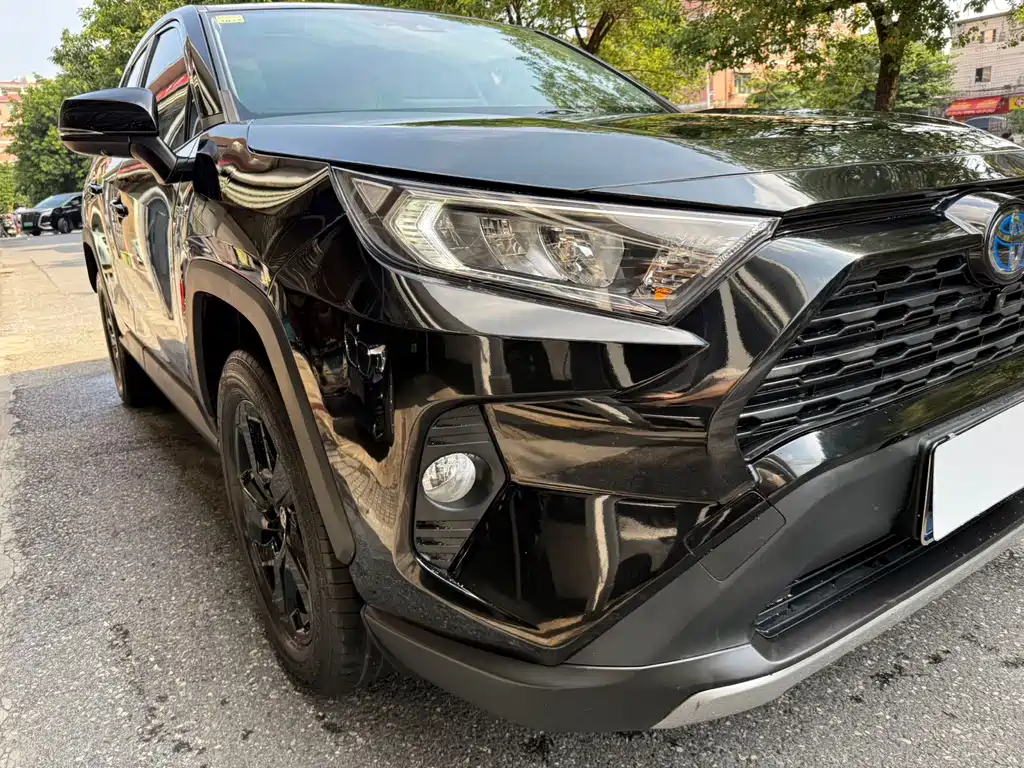 Toyota RAV4 — миниатюра 23