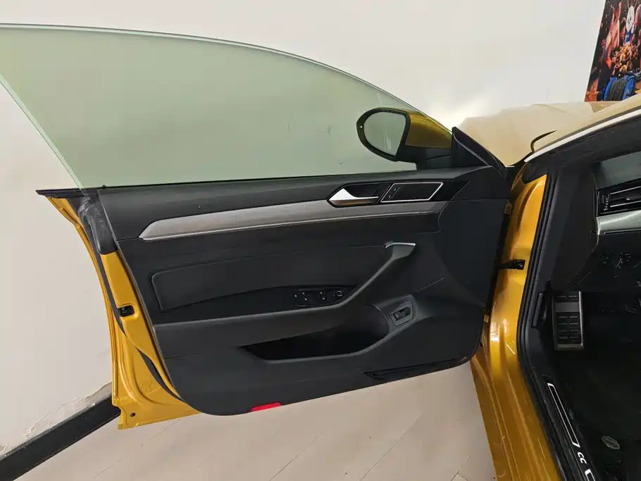 Volkswagen CC — миниатюра 7