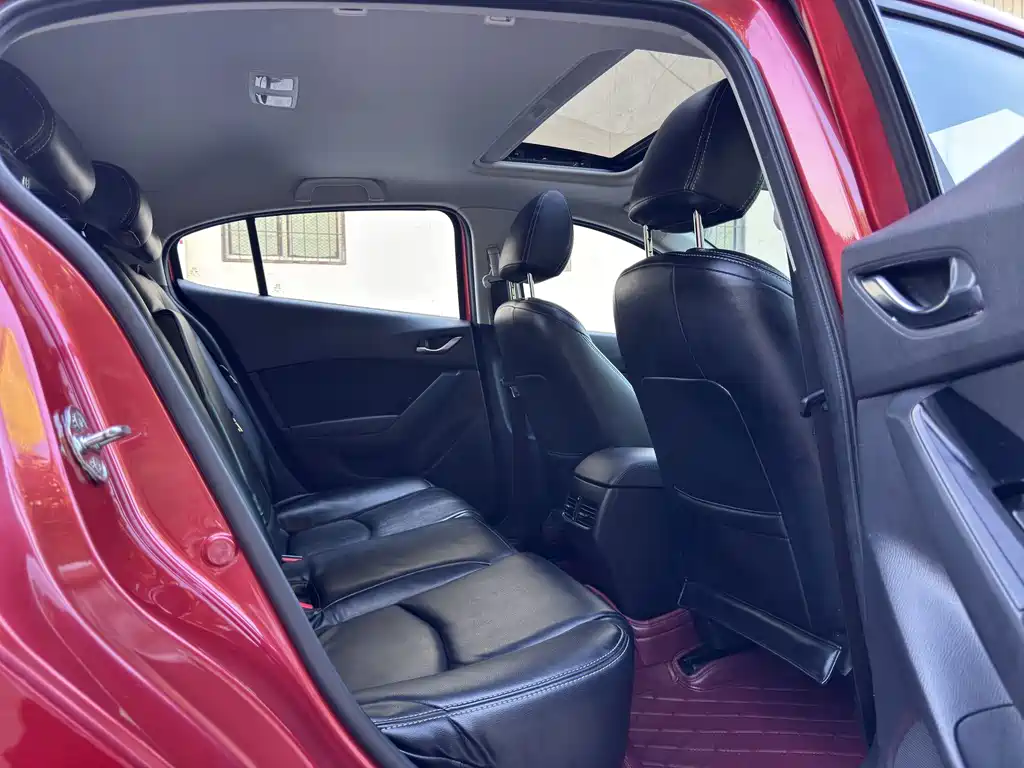 Mazda 3 Axela — миниатюра 8