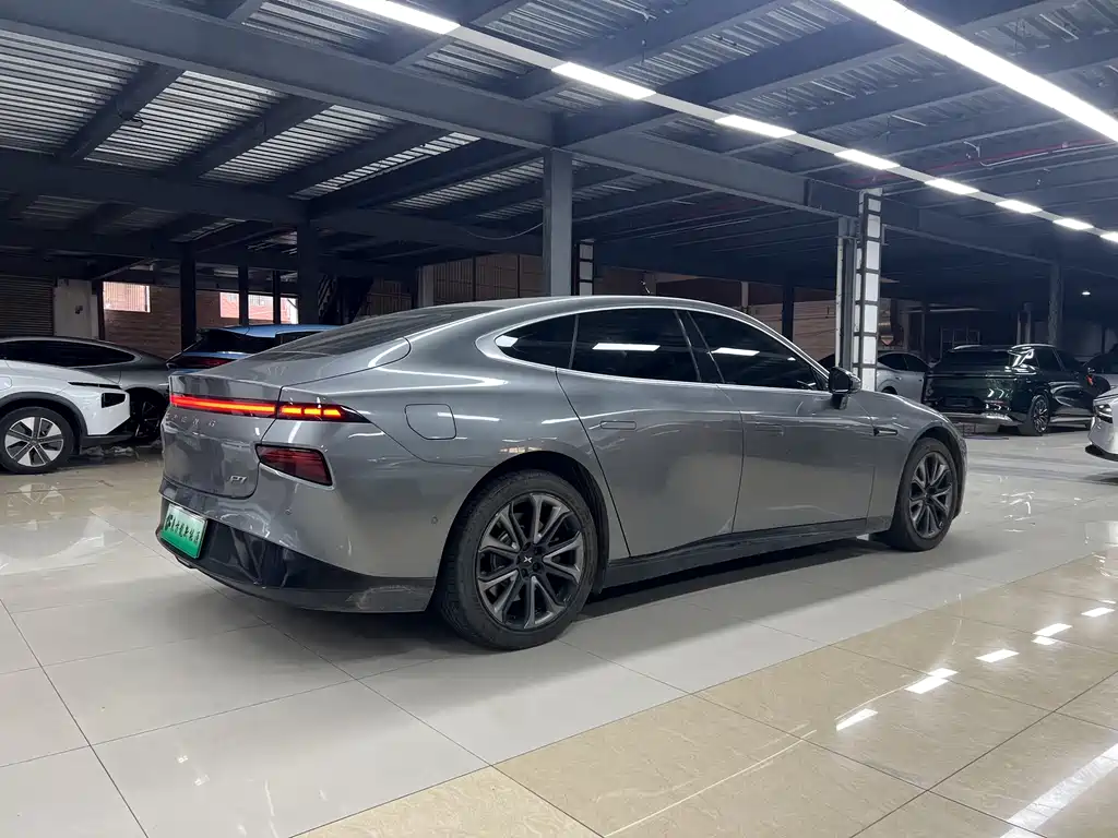 XPeng P7 — миниатюра 8