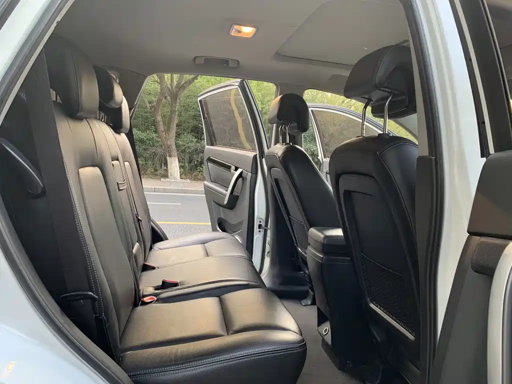 Chevrolet Captiva 2.4L 2WD City Edition 7 seats, фото 15