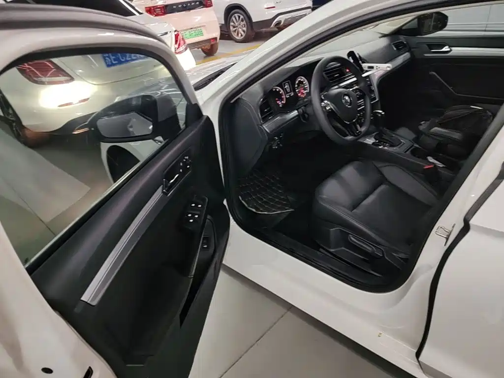 Volkswagen Lamando — миниатюра 16