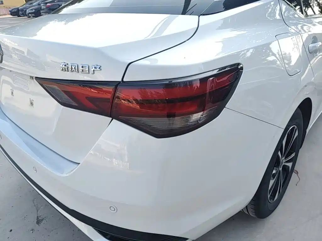 Nissan Sylphy — миниатюра 8