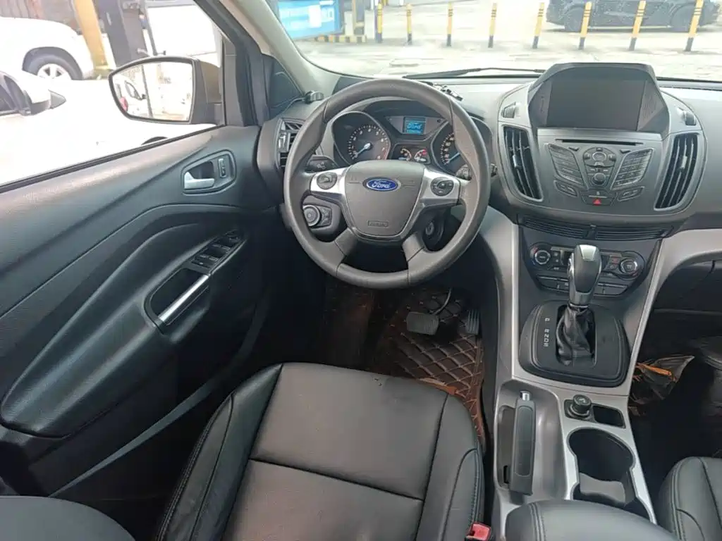 Ford Kuga — миниатюра 11