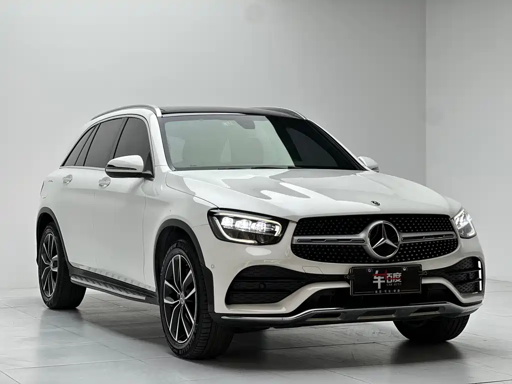 MERCEDES-BENZ GLC