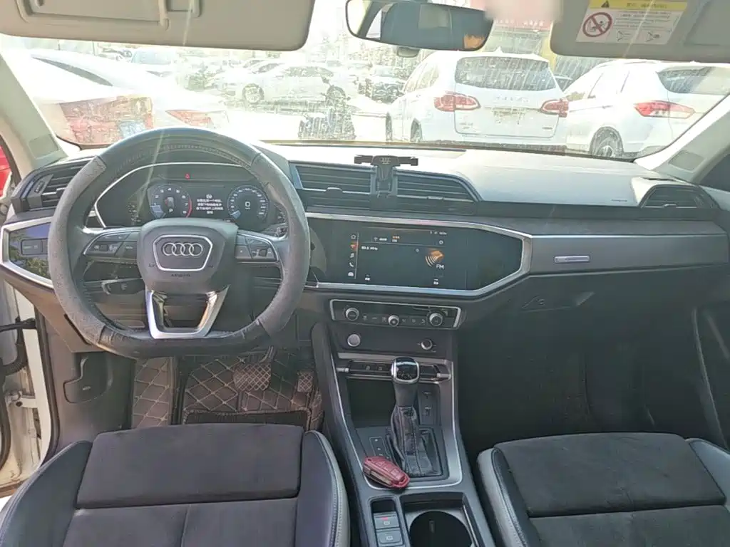 Audi Q3 — миниатюра 10