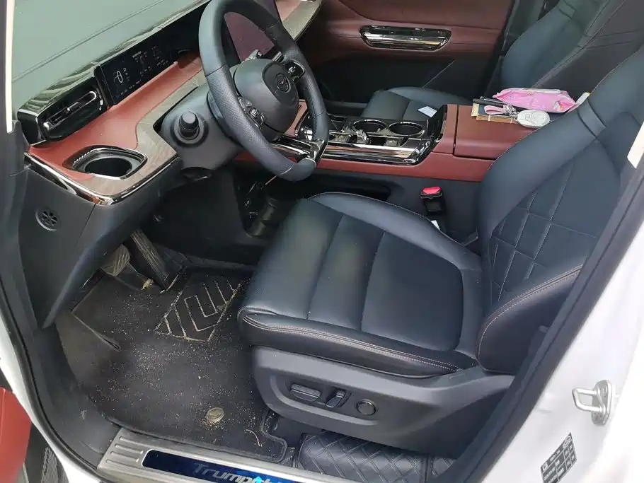 GAC Motor Trumpchi E8 PHEV — миниатюра 9