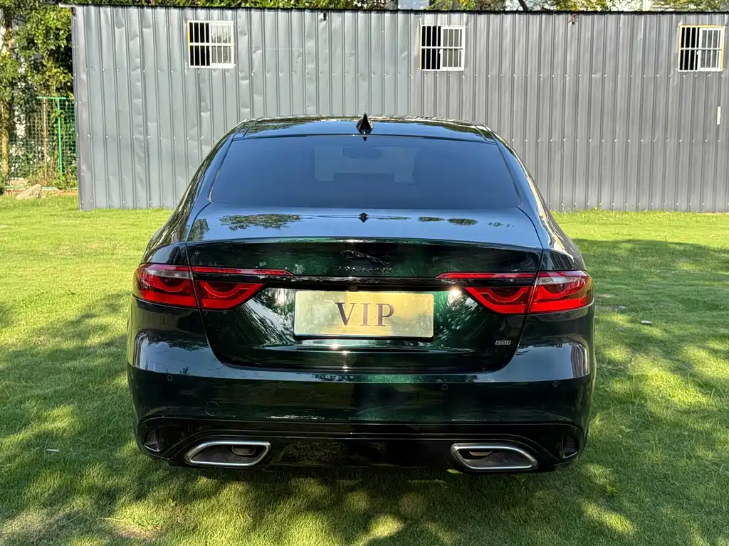 Jaguar XFL — миниатюра 5