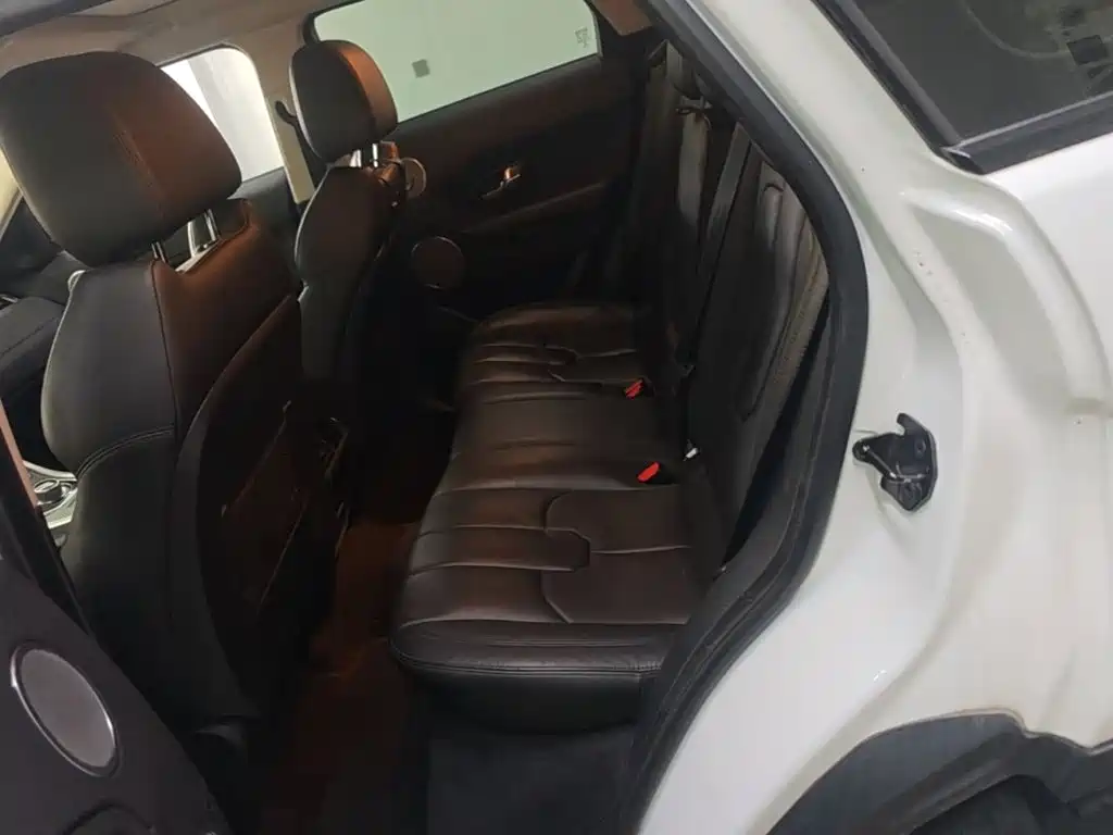 Land Rover Evoque — миниатюра 17