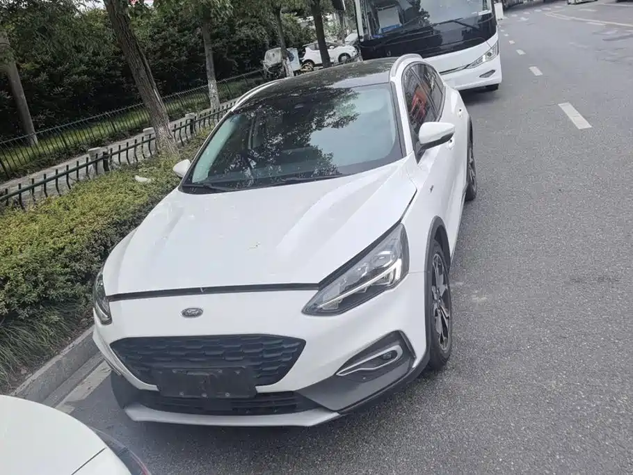Ford Focus Active — миниатюра 2