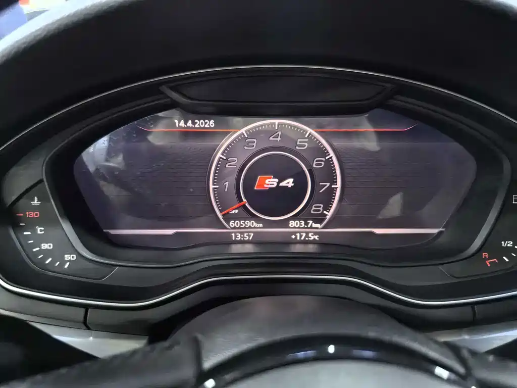 Audi A4L — миниатюра 11