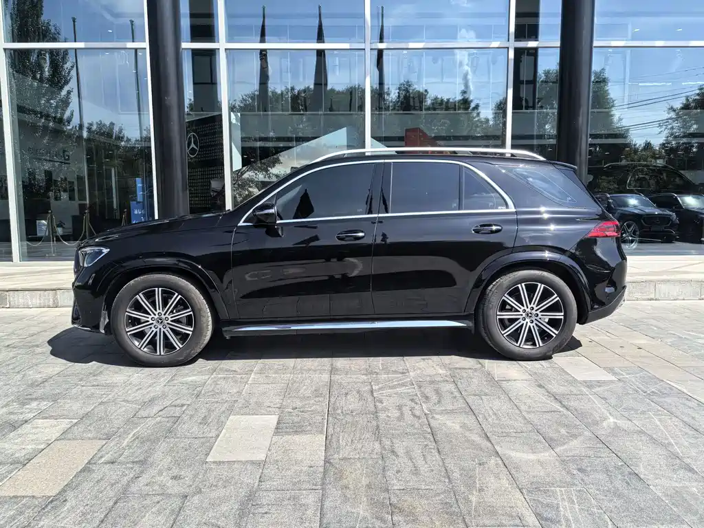 Mercedes-Benz GLE (Import) — миниатюра 4