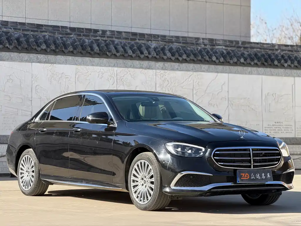 Mercedes-Benz E-Class E 2023 E 300 L Fashion