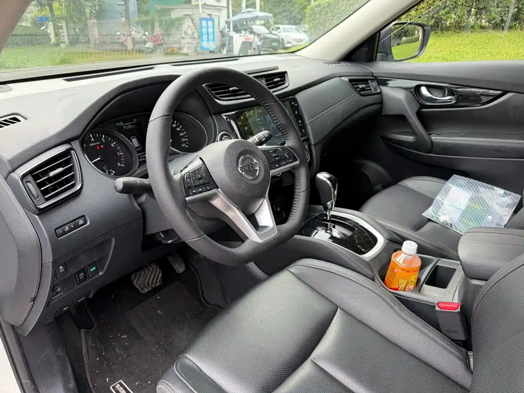 Nissan X-Trail — миниатюра 7