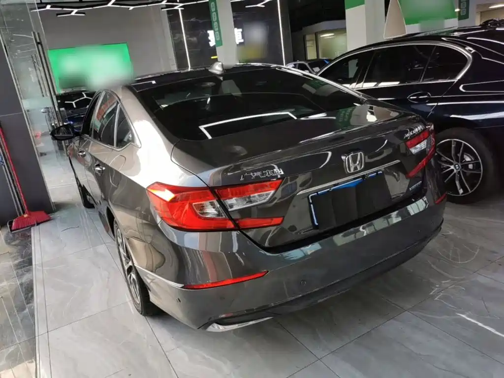 Honda Accord — миниатюра 5