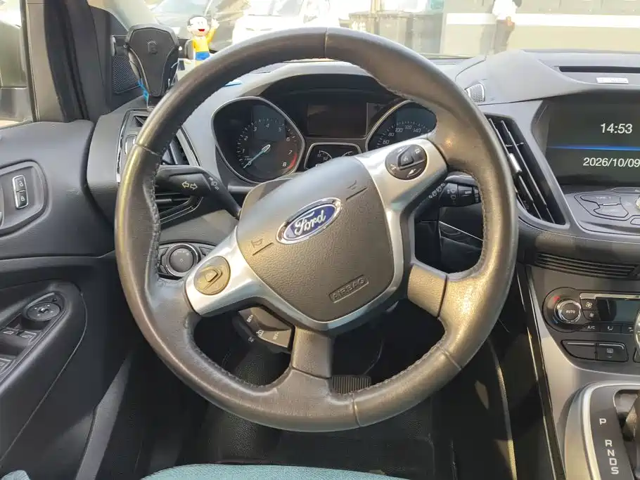 Ford Kuga — миниатюра 15