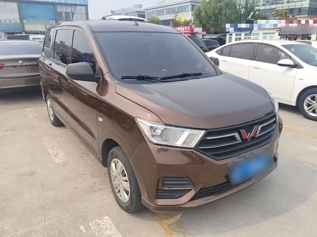 Wuling Hongguang — миниатюра 4