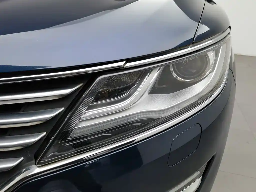 Lincoln MKC — миниатюра 7