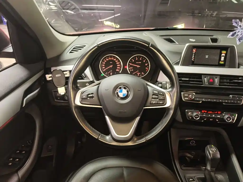 BMW X1 — миниатюра 11