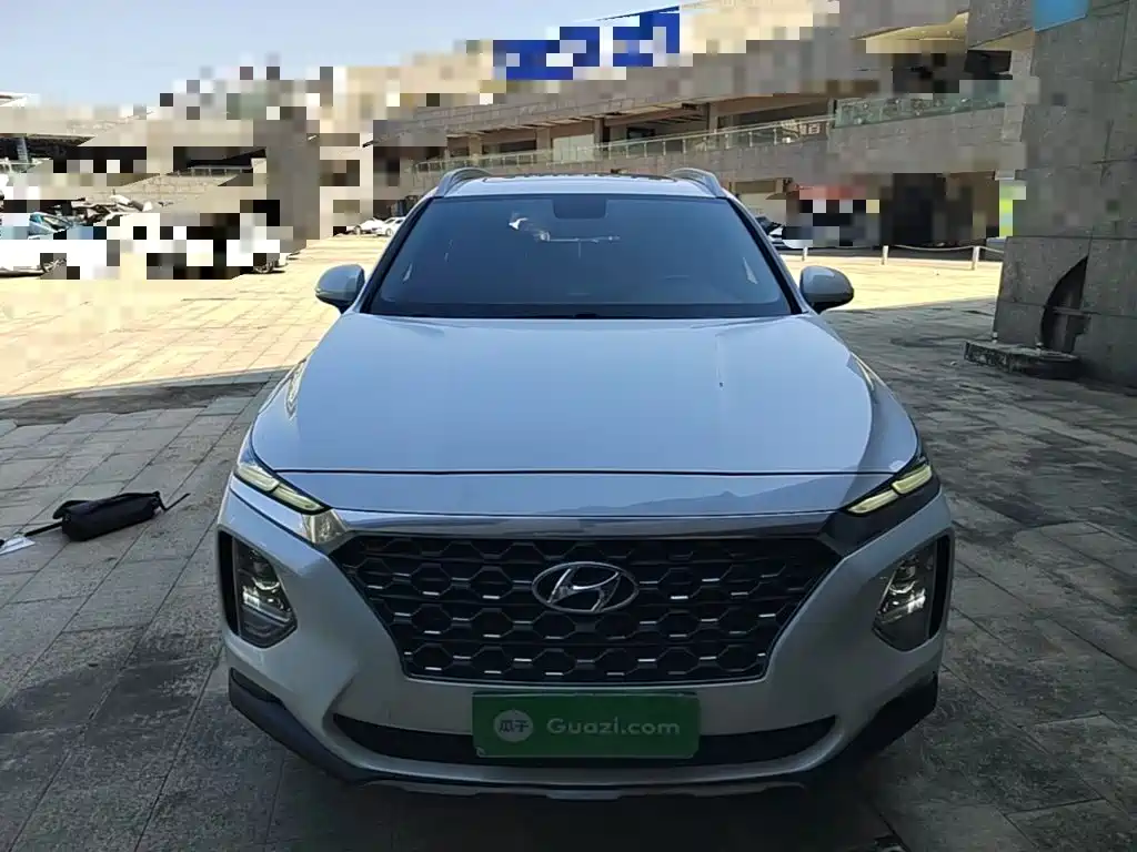 Hyundai Santa Fe — миниатюра 3