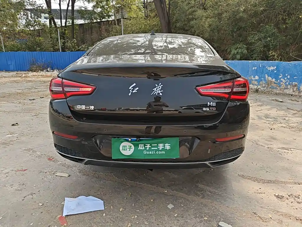 Hongqi Hongqi H5 — миниатюра 6
