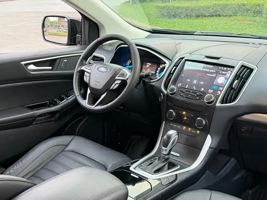 Ford Edge — миниатюра 9