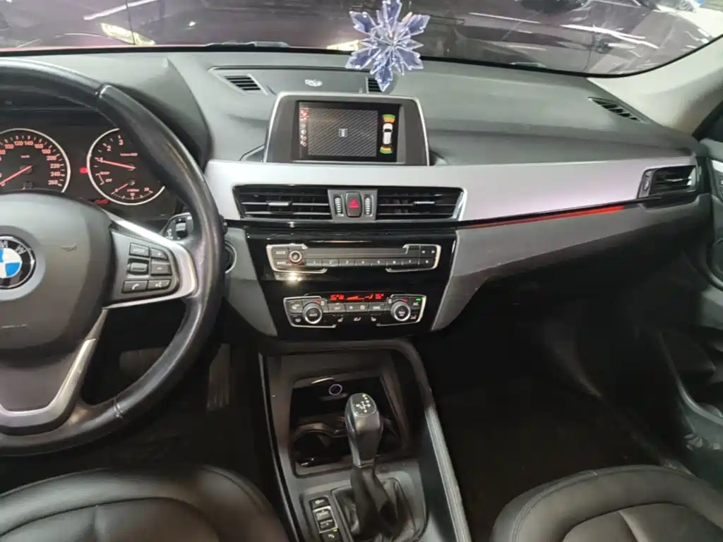 BMW X1 — миниатюра 13