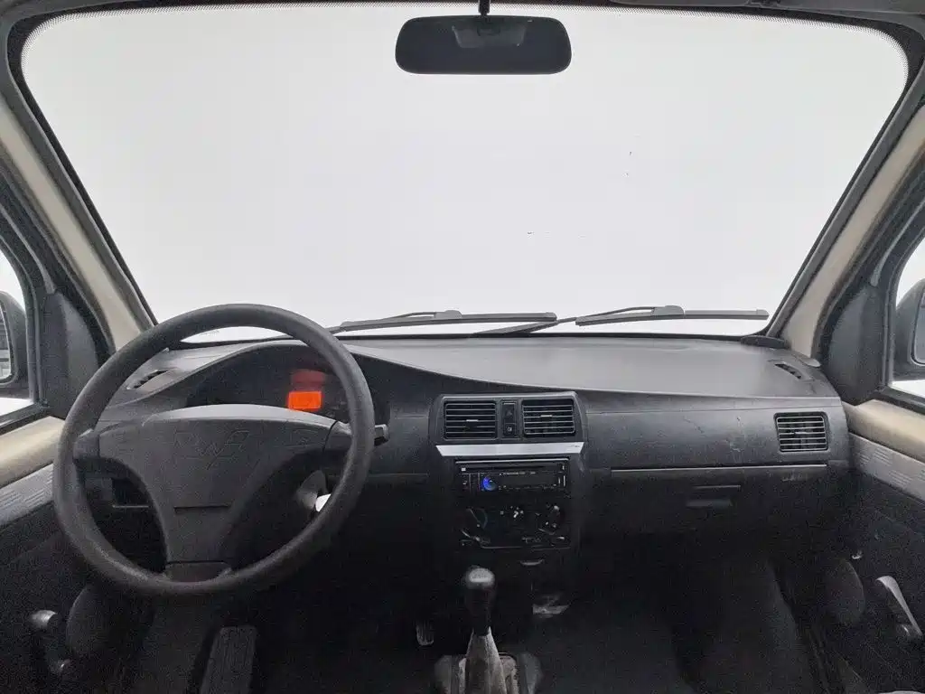 Wuling Rongguang — миниатюра 5
