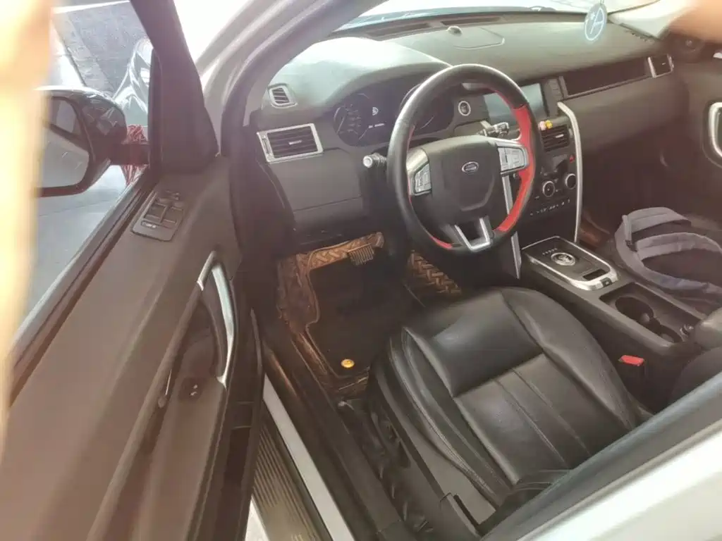 Land Rover Discovery Sport — миниатюра 16