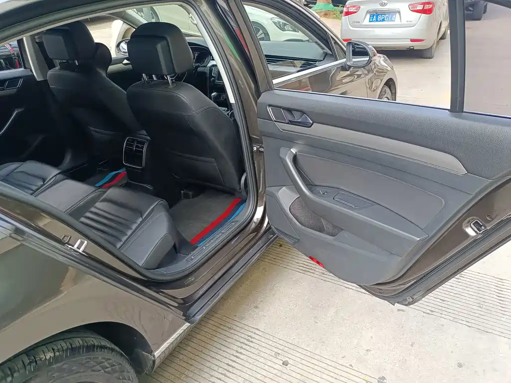 Volkswagen Magotan — миниатюра 7