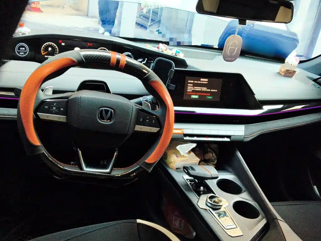 Changan UNI-V — миниатюра 5