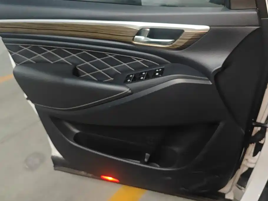 GAC Motor Trumpchi M8 — миниатюра 7