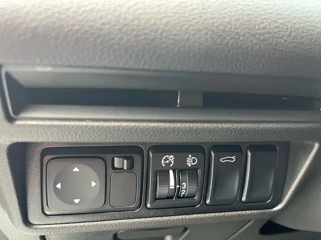 Geely Binrui — миниатюра 24