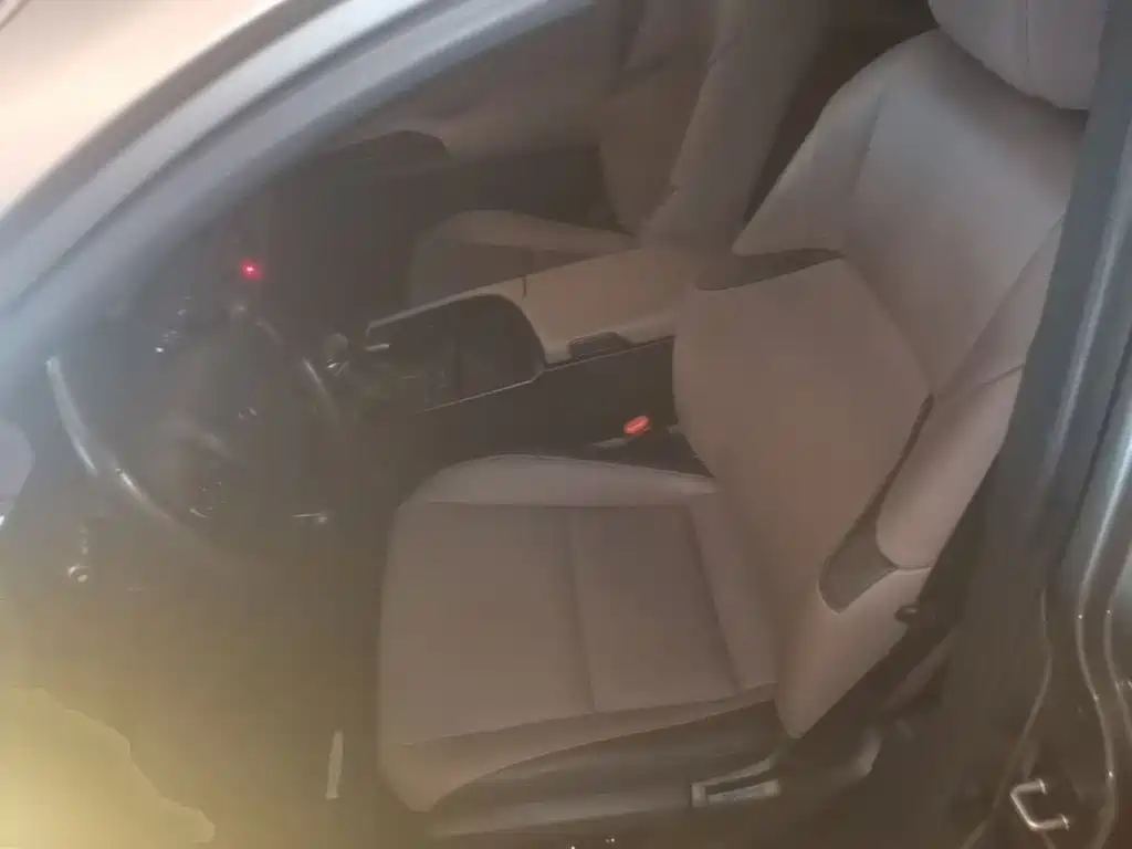Lexus ES — миниатюра 15
