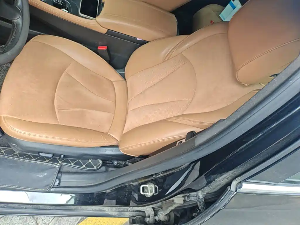 Buick LaCrosse — миниатюра 15