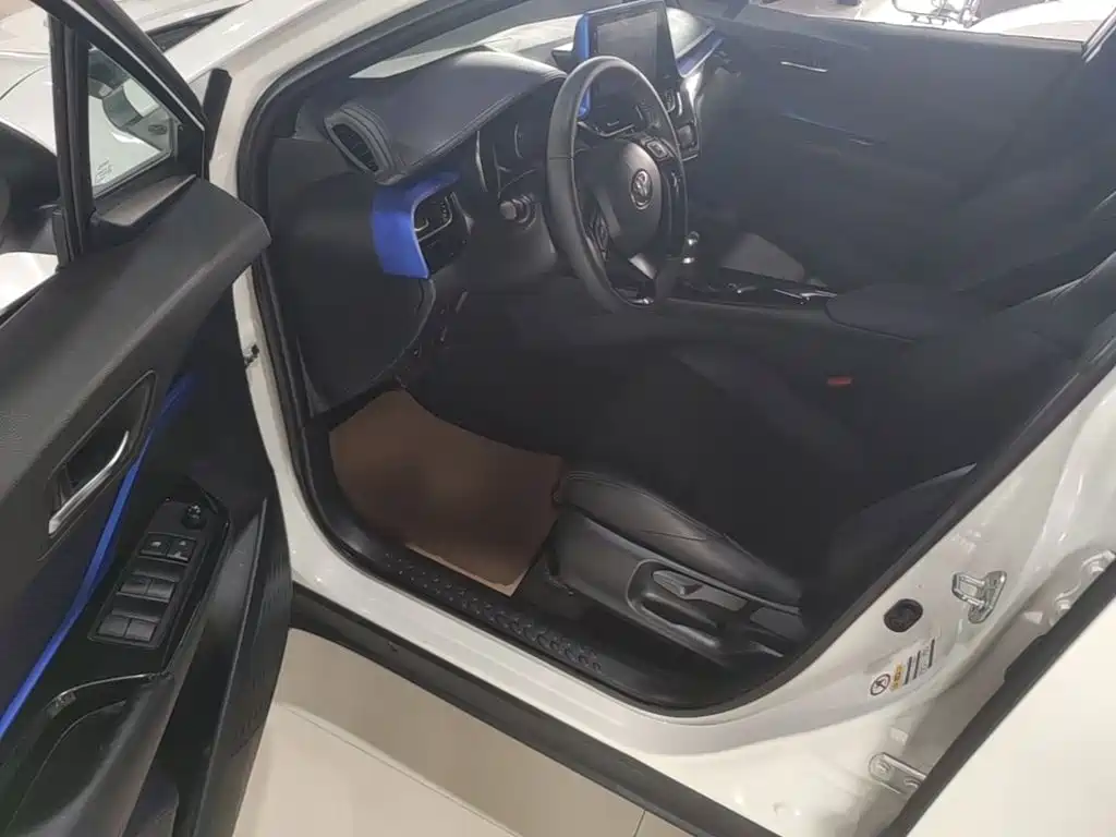 Toyota IZOA — миниатюра 16