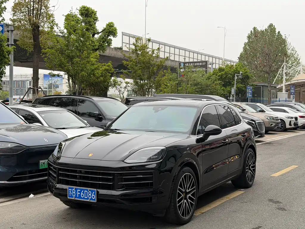 Porsche Cayenne 2024