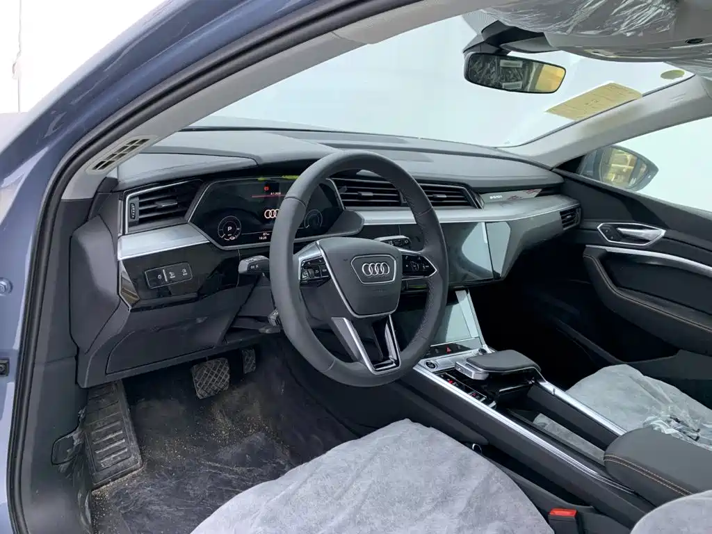 Audi e-tron — миниатюра 17