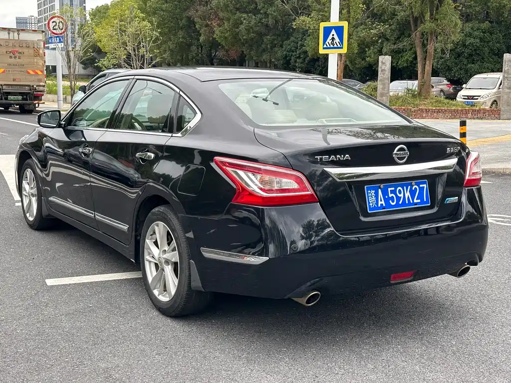 Nissan Teana — миниатюра 6