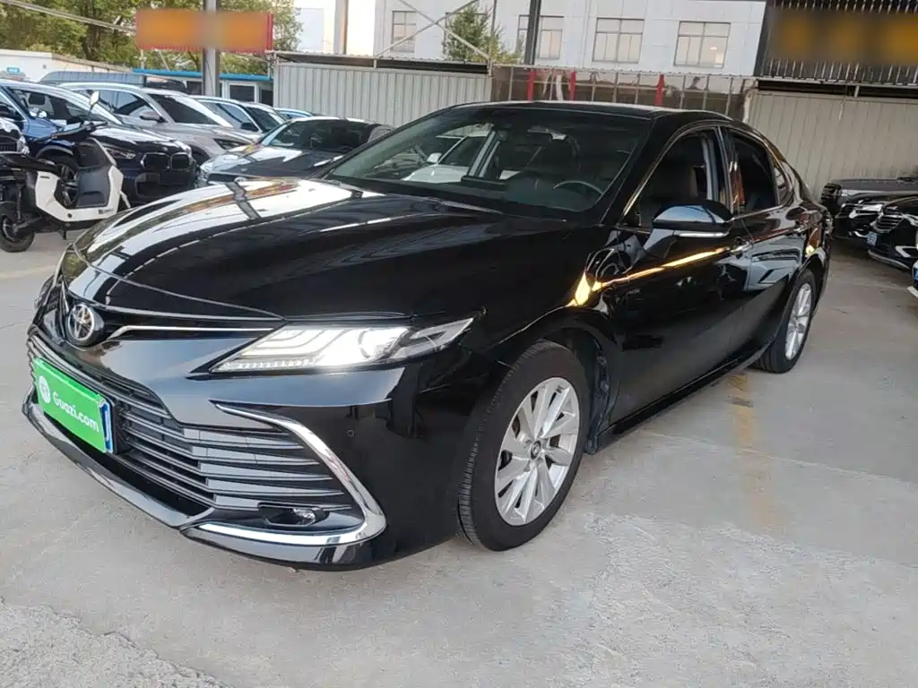 Toyota Camry — миниатюра 2