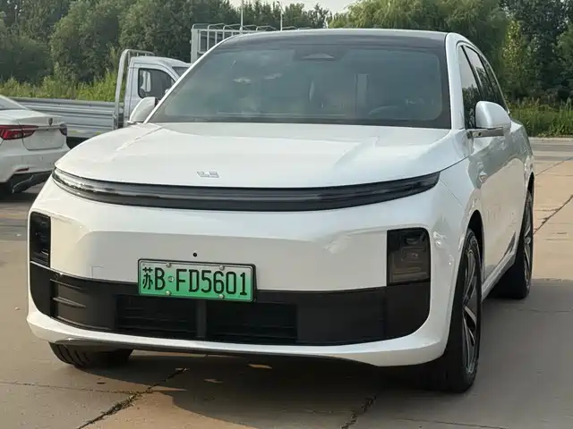 Li Auto L6