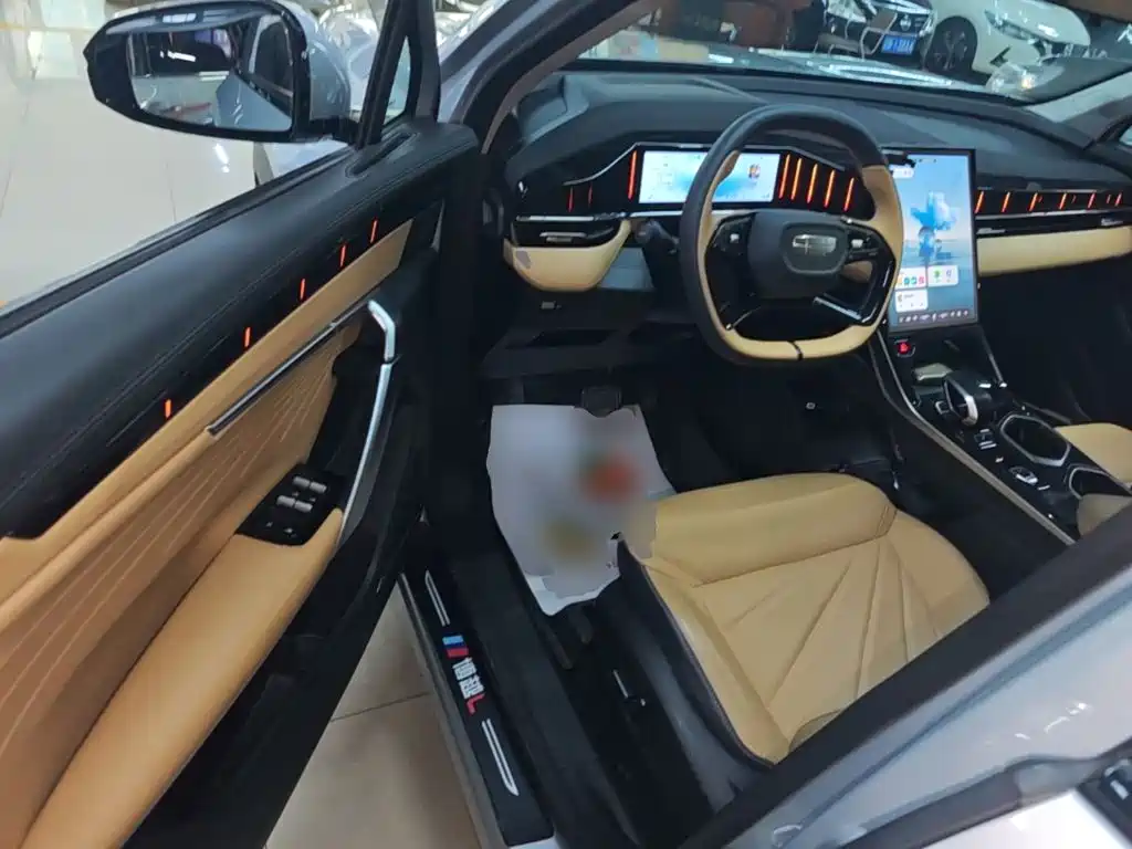 Geely Boyue L — миниатюра 16