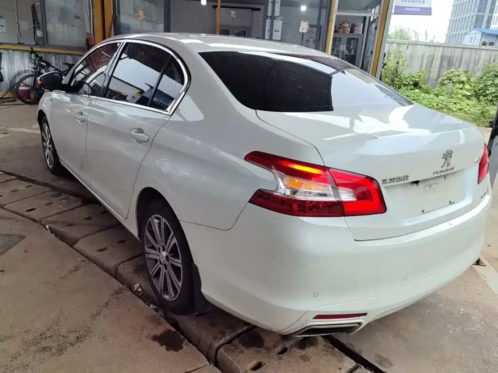Peugeot 408 — миниатюра 5