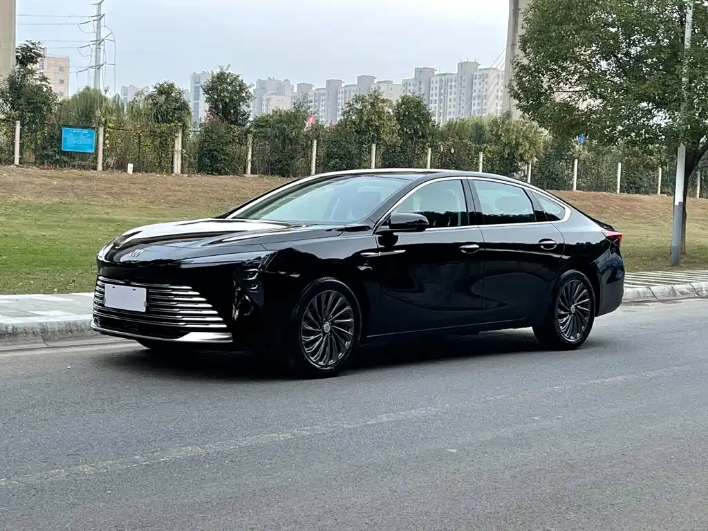 Buick LaCrosse — миниатюра 2