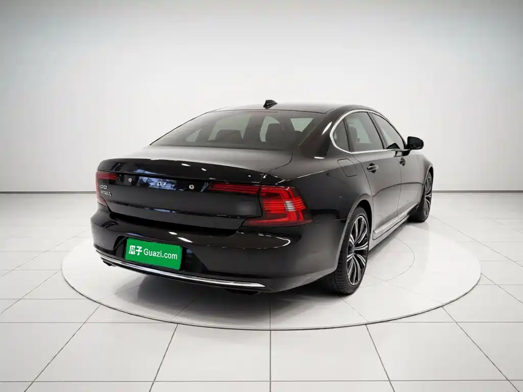 Volvo S90 — миниатюра 6